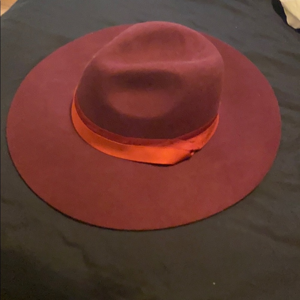 Phenix Medium Brim Maroon Hat